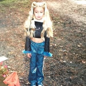 Meet your Posher, Jessica